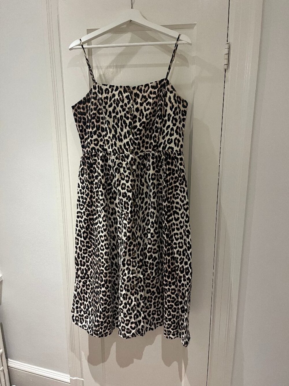 H&M Leopard Print Linen Blend Midi Dress